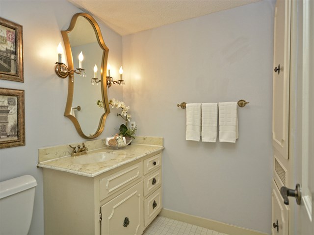 Powder Room